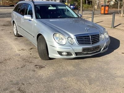 Mercedes E220