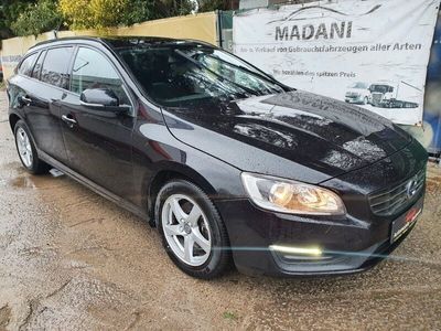 gebraucht Volvo V60 Kombi Kinetic//WENIG KM//NAVI//START/STOP//