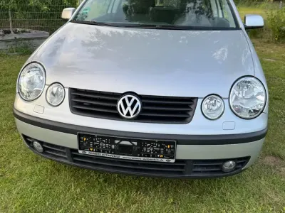 Gebraucht VW Polo 64 PS (47 kW) 2003 Silber Kleinwagen