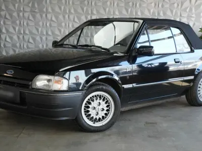 Gebraucht Ford Escort Cabriolet Ghia 90 PS (66 kW) 1989 Schwarz Cabrio