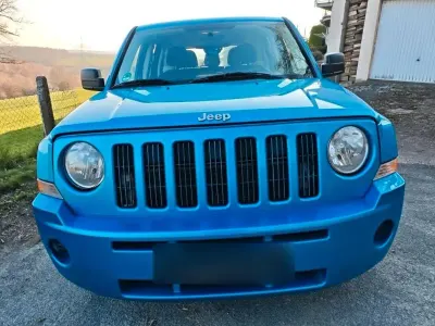 Usata Jeep Patriot Sport 170 CV (125 kW) 2009 Blu SUV