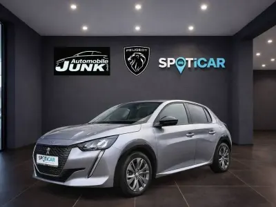 Occasion Peugeot e-208 Allure+ 100 kW (136 PK) 2023 Zilver Hatchback