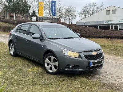 Gebraucht Chevrolet Cruze LT 141 PS (103 kW) 2012 Grau Limousine