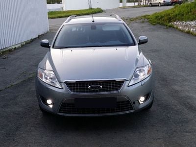 Gebraucht Ford Mondeo Titanium 116 PS (85 kW) 2008 Blau metallic Kombi