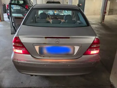 Gebraucht Mercedes C200 Avantgarde 163 PS (119 kW) 2001 Silber Limousine