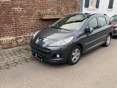 Gebraucht Peugeot 207 Tendance 95 PS (69 kW) 2011 Grau Kombi