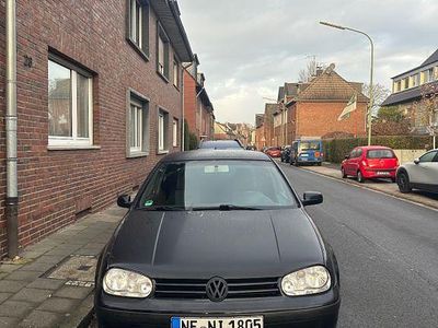 Schwarz Gebraucht 2002 VW Golf Edition Limousine | 1.500 € (Guter Preis)