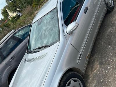 Mercedes C220
