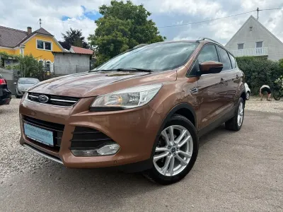 Gebraucht Ford Kuga Titanium 150 PS (110 kW) 2013 Braun SUV