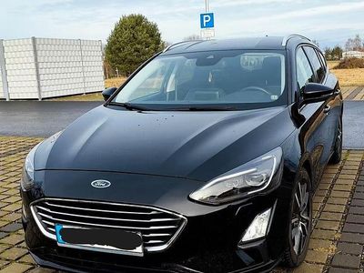 Schwarz Gebraucht 2019 Ford Focus Titanium Kombi | 14.400 € (Guter Preis)