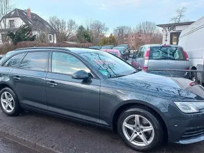 Gebraucht Audi A4 Ambiente 150 PS (110 kW) 2019 Manhattangrau Kombi