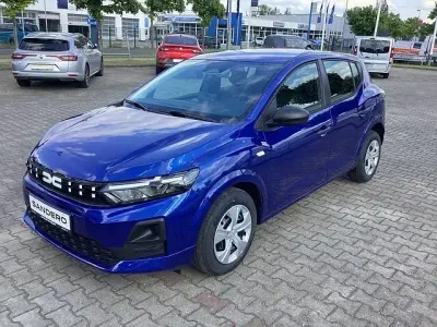 Neu Dacia Sandero Essentiel 67 PS (49 kW) 2026 Blau grau Limousine