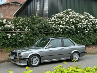 Gebraucht BMW 316 Sport Line 1989 Silber Limousine