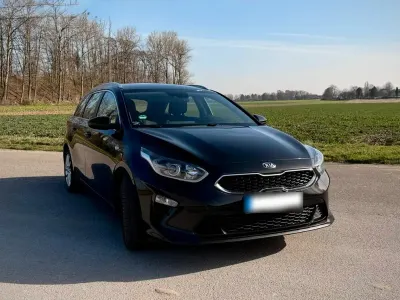 Gebraucht Kia Ceed 136 PS (100 kW) 2021 Schwarz Kleinwagen