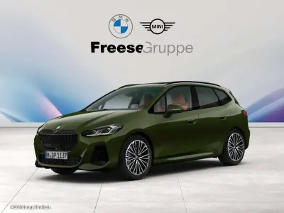 Neu BMW 223 Active Tourer Performance 218 PS (160 kW) 2026 Grün Van / Kleinbus