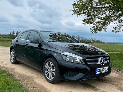 Gebraucht Mercedes A180 120 PS (88 kW) 2013 Schwarz Kleinwagen