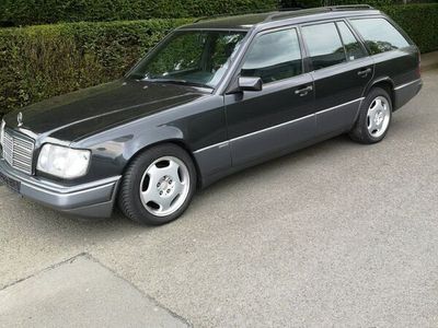 gebraucht Mercedes E220 T (S124) 150PS Automatik mit Klima+eSSD-TÜV neu