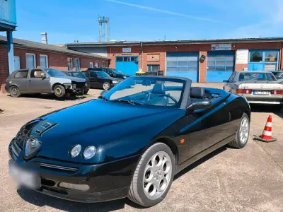 Brugt Alfa Romeo Spider 155 HK (114 kW) 1999 Sort Cabriolet