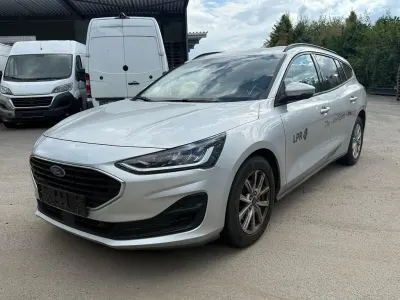 Używany Ford Focus 120 KM (88 kW) 2023 Srebrny Kombi