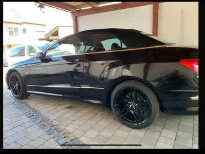 Gebraucht Mercedes E350 AMG 265 PS (194 kW) 2012 Schwarz Cabrio