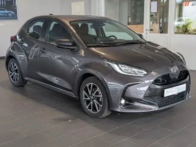 Gebraucht Toyota Yaris Team 125 PS (91 kW) 2021 Grau Kleinwagen