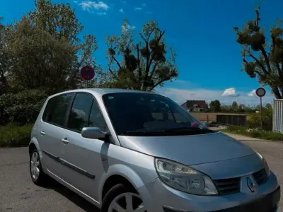 Gebraucht Renault Grand Scénic II 112 PS (82 kW) 2005 Silber Van / Kleinbus