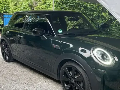 Gebraucht Mini Cooper S Resolute Edition 178 PS (130 kW) 2023 Kleinwagen