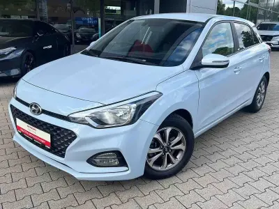 Używany Hyundai i20 Active 101 KM (74 kW) 2020 Niebieski Hatchback