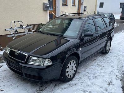 Schwarz Gebraucht 2006 Skoda Octavia Tour Kombi | 1.299 € (Guter Preis)