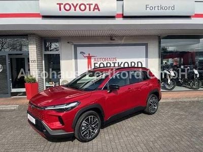 Neu Toyota Corolla Cross Style 179 PS (131 kW) 2026 Rot mica metallic SUV