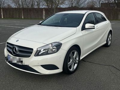 gebraucht Mercedes 180 7G-DCT Automatik, PDC, Temp, 17 LM Felgen