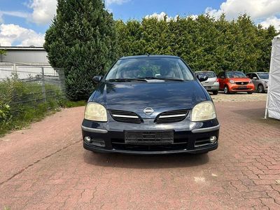 Nissan Almera Tino