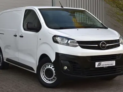 Gebraucht Opel Vivaro-e Combi Edition 122 PS (89 kW) 2020 Jade weiss/arktis weiss Van / Kleinbus