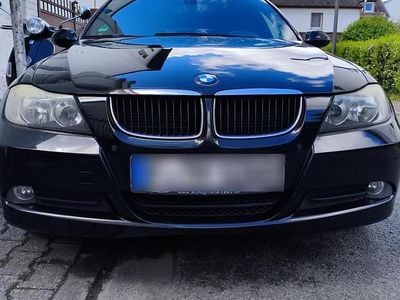Second-hand BMW 318 143 CP (105 kW) 2008 Negru Break