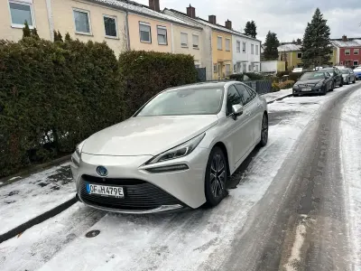 Gebraucht Toyota Mirai Advance 182 PS (133 kW) 2022 Grau Limousine