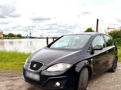 Gebraucht Seat Altea 105 PS (77 kW) 2012 Schwarz Van / Kleinbus