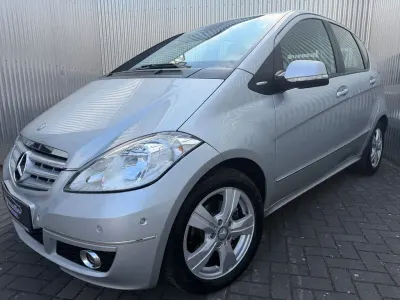 Gebraucht Mercedes A200 Avantgarde 136 PS (100 kW) 2010 Silber Van / Kleinbus