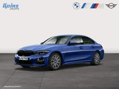 Używany BMW 330e M Sport 252 KM (185 kW) 2022 Niebieski Sedan/Limuzyna