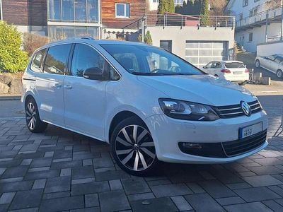 Gebraucht VW Sharan Active 150 PS (110 kW) 2022 Weiß Van / Kleinbus