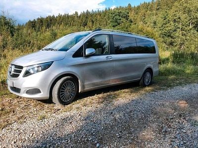 Gebraucht Mercedes V220 Edition 163 PS (119 kW) 2017 Silber Van / Kleinbus