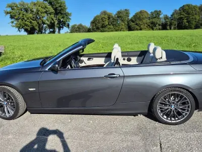Gebraucht BMW 330 Cabriolet Exclusive 245 PS (180 kW) 2013 Grau Cabrio