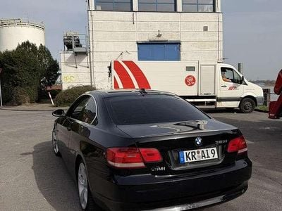 Gebraucht BMW 325 218 PS (160 kW) 2008 Schwarz Coupé