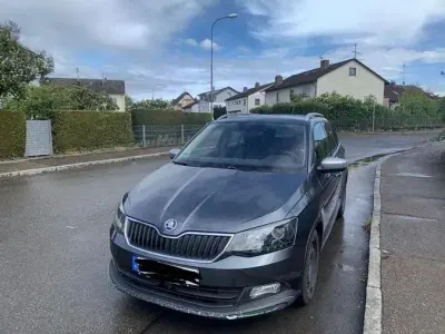 Gebraucht Skoda Fabia Drive 90 PS (66 kW) 2017 Grau Kombi