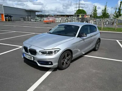 Używany BMW 118 Sport Line 136 KM (100 kW) 2017 Srebrny Hatchback