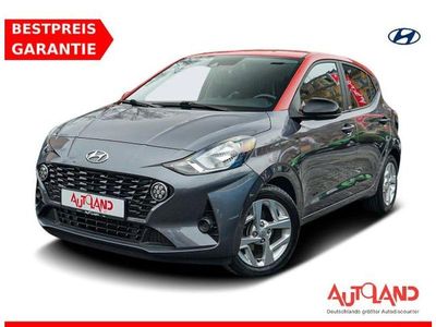 Gebraucht Hyundai i10 Intro Edition 67 PS (49 kW) 2020 Star dust/ red / met (metallic) Kleinwagen