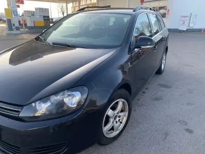 Gebraucht VW Golf VI 105 PS (77 kW) 2010 Schwarz Kleinwagen