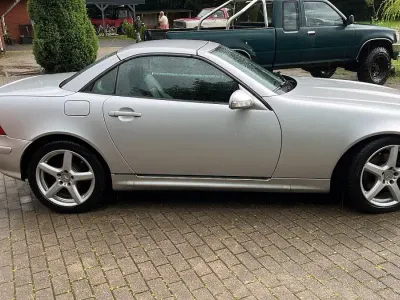 Gebraucht Mercedes SLK320 218 PS (160 kW) 2000 Silber Cabrio