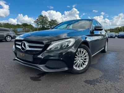 Gebraucht Mercedes C220 Avantgarde 170 PS (125 kW) 2015 Schwarz Limousine