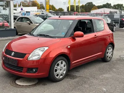 Gebraucht Suzuki Swift Club 92 PS (67 kW) 2009 Rot Kleinwagen