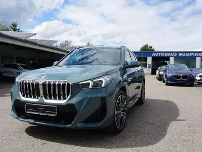 Gebraucht BMW X1 M Sport 197 PS (144 kW) 2024 Cape york gruen metallic SUV